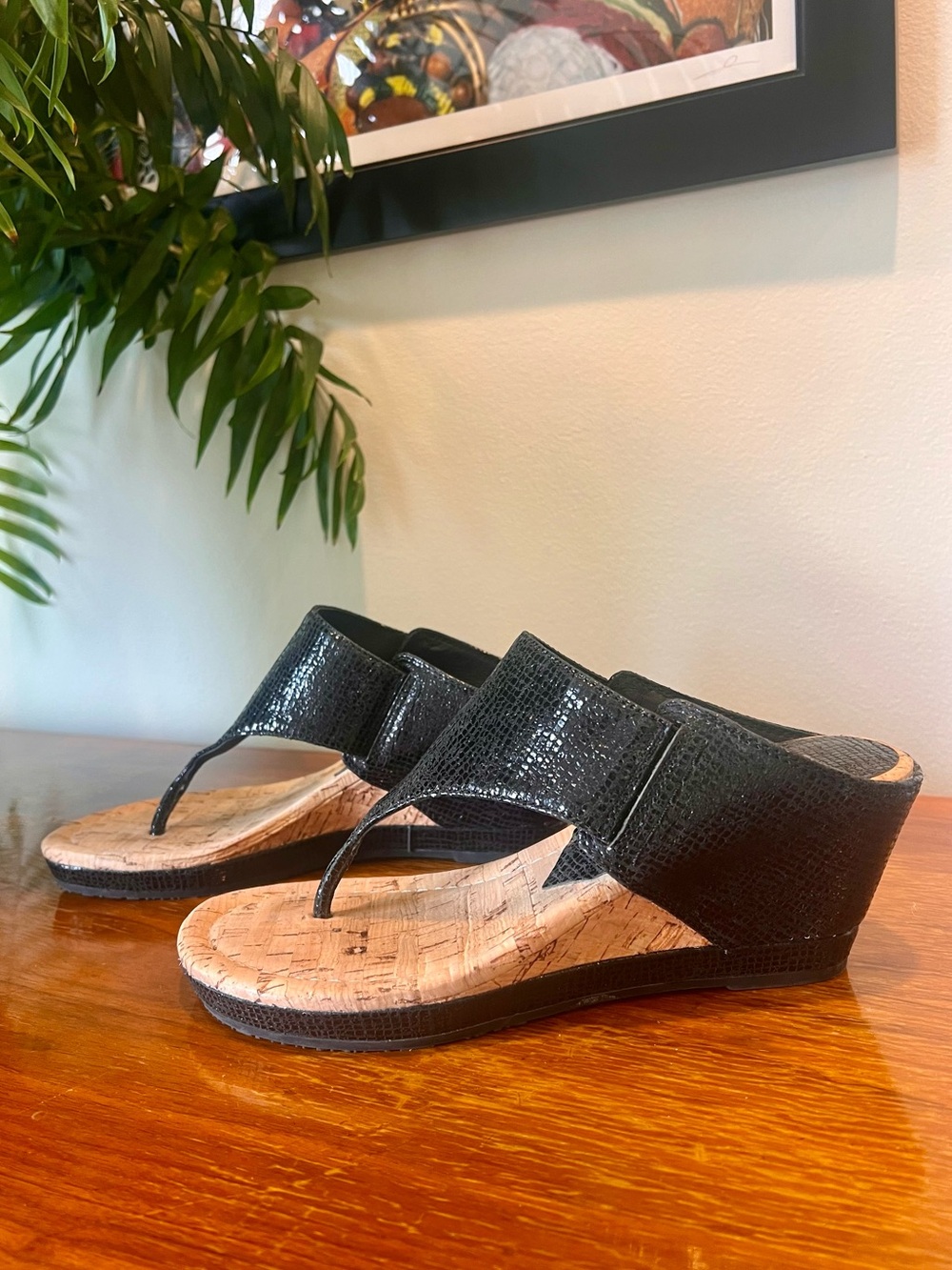 Donald J Pliner Black Pebbled Leather Malone PM Thong Wedge Sandal